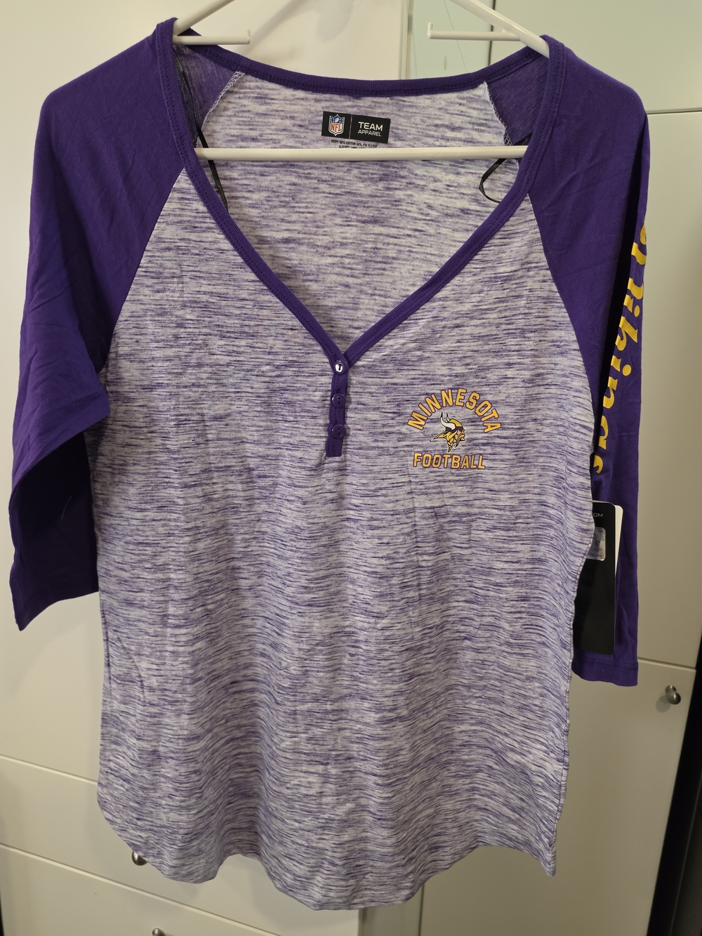 NWT Minnesota Vikings NFL Team Apparel Henley Raglan Sleeve Shirt Women's L
